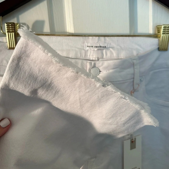 NWT GOOD AMERICAN Good Legs 16 White Straight Leg Sculpt Raw Hem Jeans Mid Rise2 - Picture 7 of 16